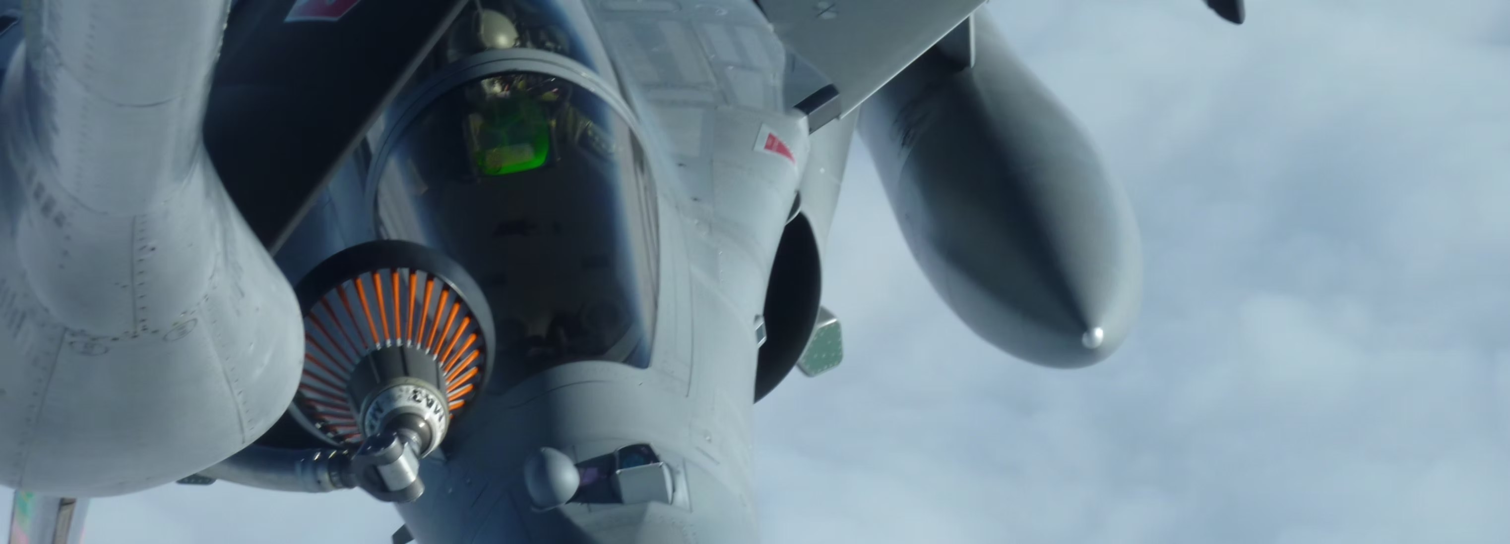 Un Rafale en ravitaillement en vol, lors d'un exercice de raid nucléaire.